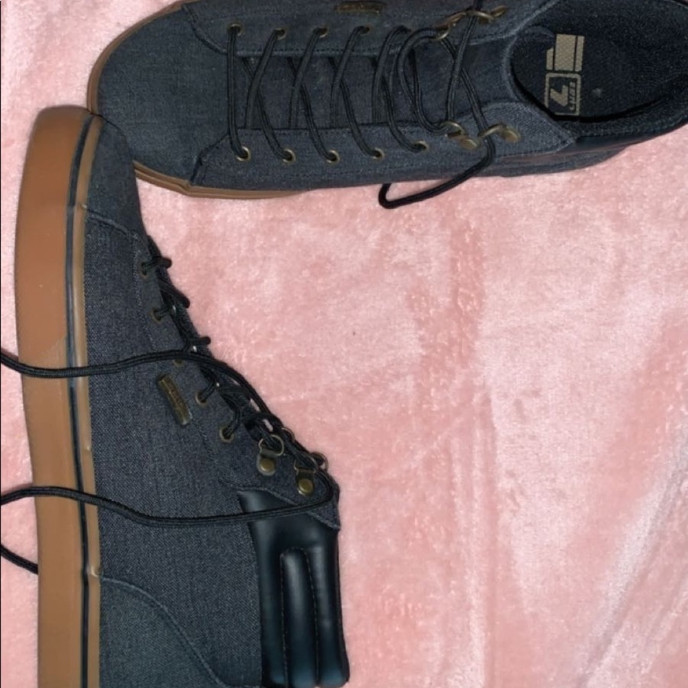 Hi-Top Lugz